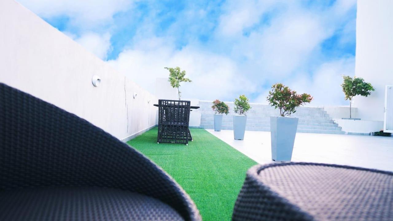 Апартаменты The Luxury Nest Махарагама Экстерьер фото